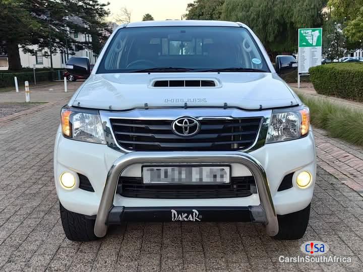 Toyota Hilux 3.0D Automatic 2016 - image 3