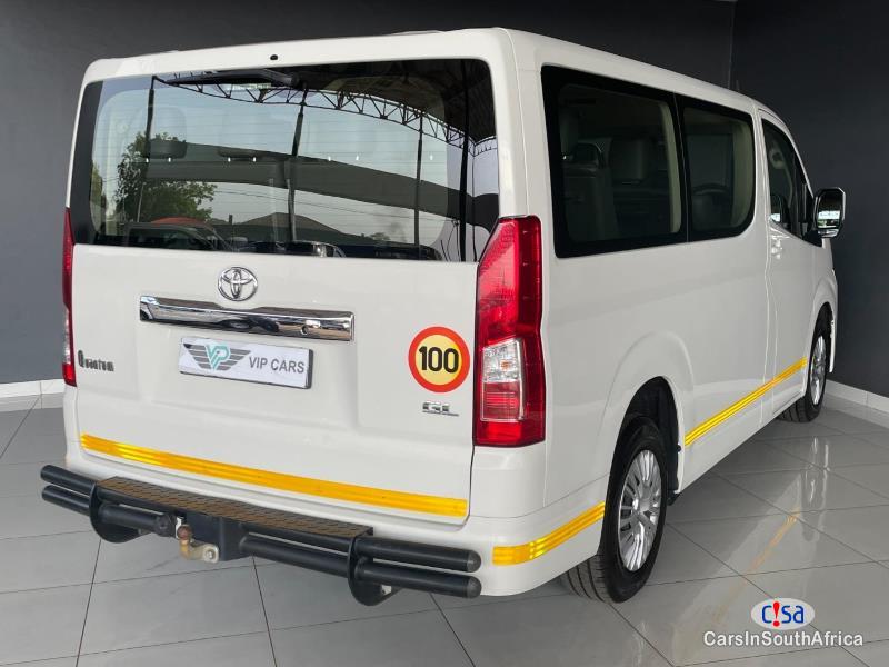 Toyota Quantum 2.8 Manual 2020 - image 2