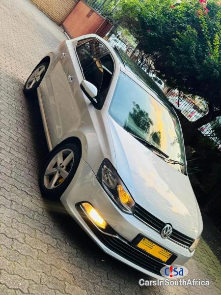 Volkswagen Polo 6 Tsi Call:0691808200 Manual 2015 - image 3