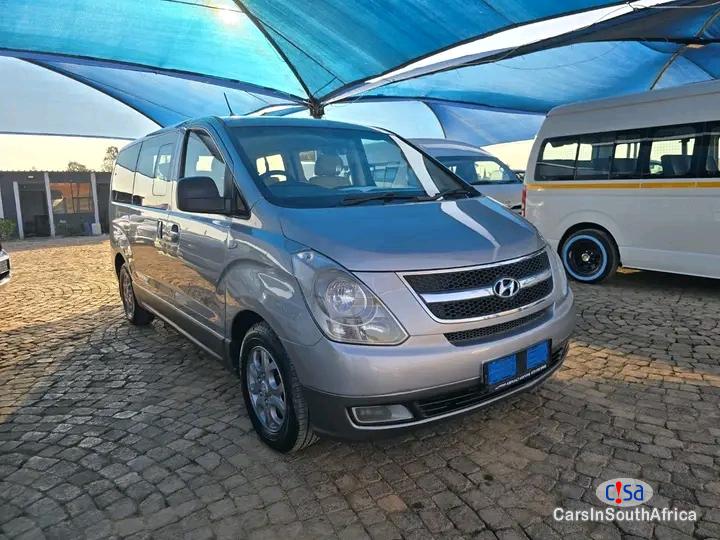 Pictures of Hyundai H-1 2.5 CRDi VGT Wagon Auto Automatic 2012