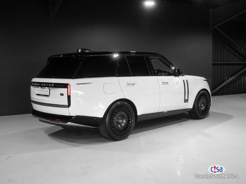 Land Rover Range Rover 4.0 Automatic 2024 - image 3