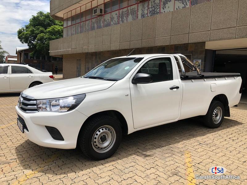 Pictures of Toyota Hilux 2.4GD Manual 2017