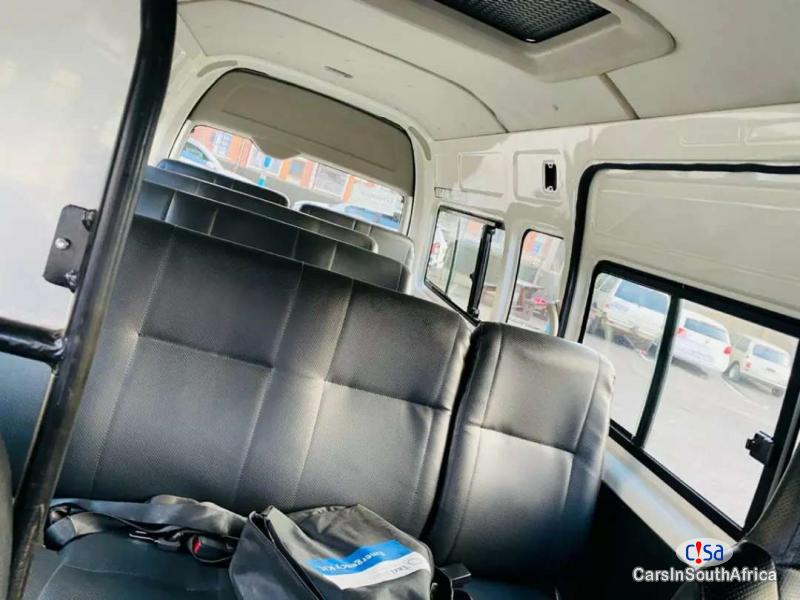 Toyota Quantum 2.5+27 78 321 4168 Manual 2017 - image 3