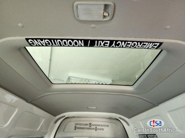 Toyota Quantum 2.5 D-4D Sesfikile 16-Seat Manual 2022 - image 5