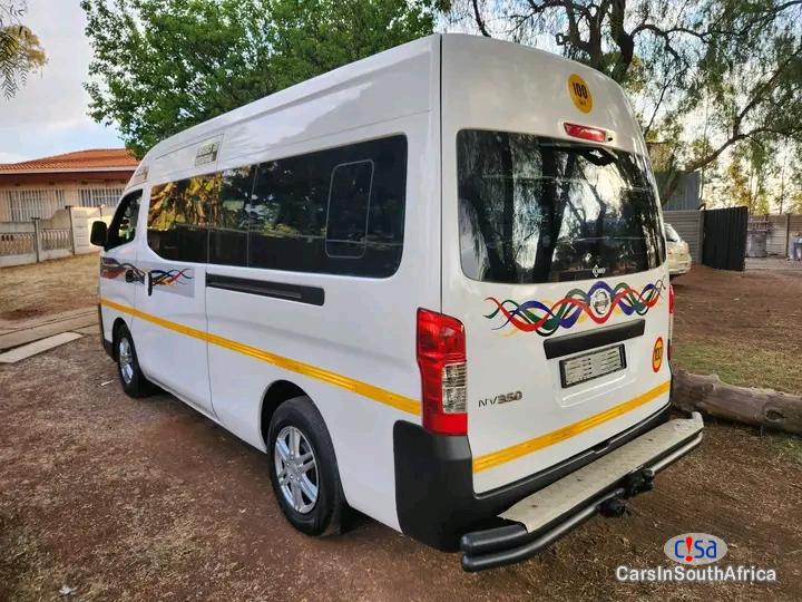 Nissan NV350 2.5 16-seat Impendulo Manual 2020 - image 2