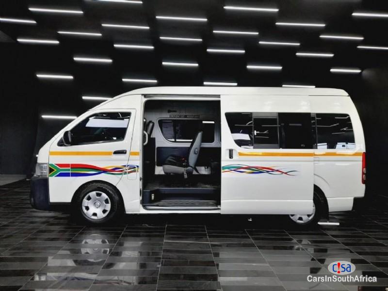 Toyota Quantum 2.5 Automatic 2019 - image 3