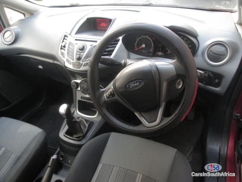 Ford Fiesta 1.4 Ambient 5Dr Manual 2011 - image 7