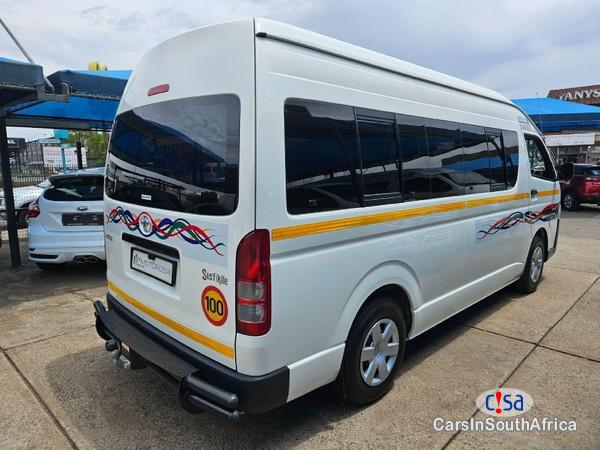 Toyota Quantum 2.5 D-4D Sesfikile 16-Seat Manual 2019