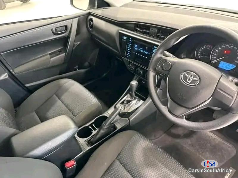 Toyota Corolla Automatic 2017 - image 9