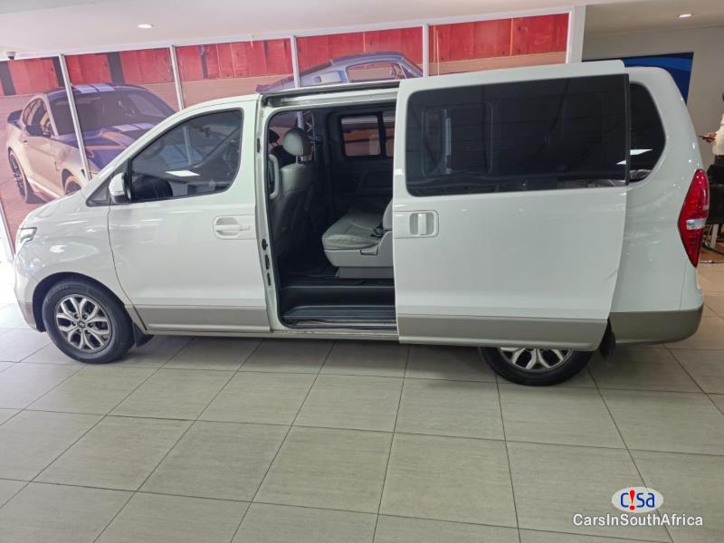 Hyundai H-1 2.5 Hyundai H1 CRDi Bus Call Or 4 0848069549 Automatic 2021 - image 4
