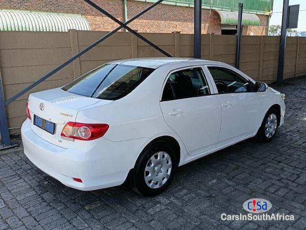 Toyota Corolla 1.6 Profesional Manual 2013 - image 3