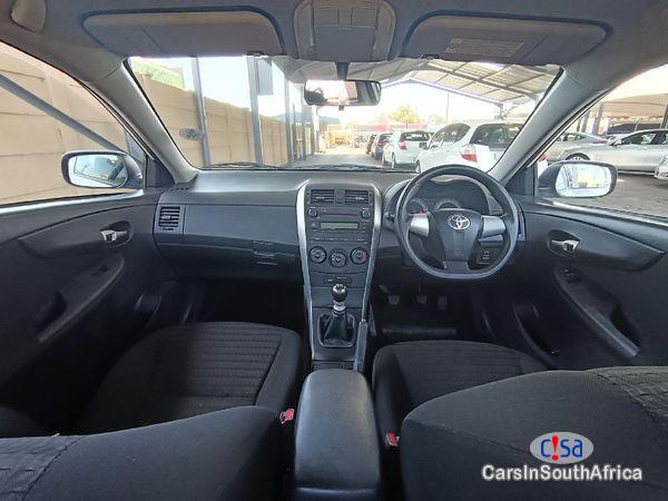 Toyota Corolla 1.6 Profesional Manual 2013 - image 4