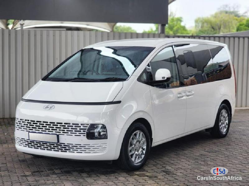 Hyundai Staria 2.2D Executive 9 Seater Automatic 2022 in South Africa