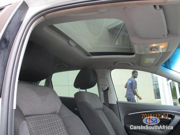 Volkswagen Polo Automatic 2015 - image 5