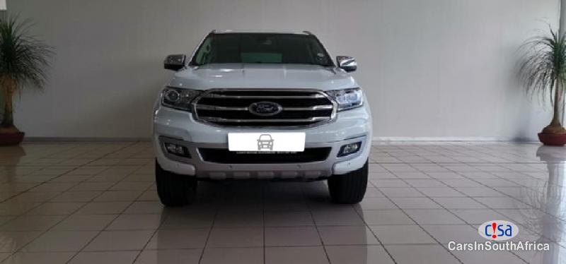 Pictures of Ford Everest 2.2 Automatic 2019