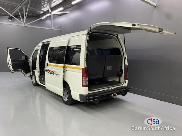 Toyota Quantum 2.5 Sesifikile 16 Seats ( +27 685845776 Manual 2017 in Gauteng