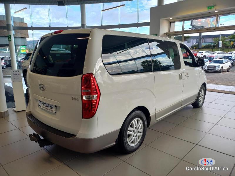 Hyundai H-1 Automatic 2014