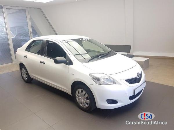 Picture of Toyota Yaris Manual 2015