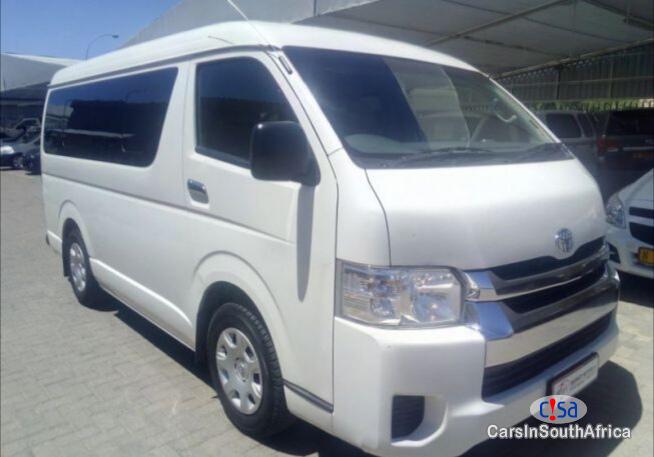 Toyota Quantum Manual 2012 - image 2