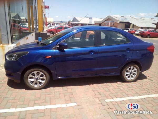 Pictures of Ford Figo Manual 2017