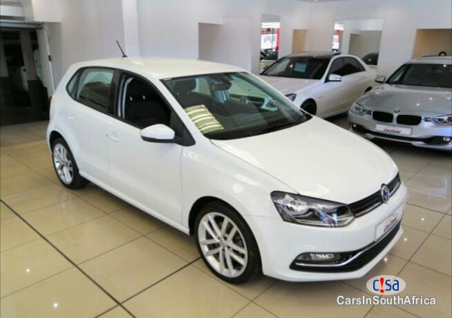 Volkswagen Polo Manual 2016 - image 2