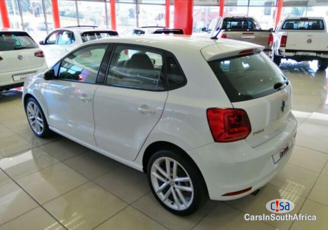 Volkswagen Polo Manual 2016 - image 3