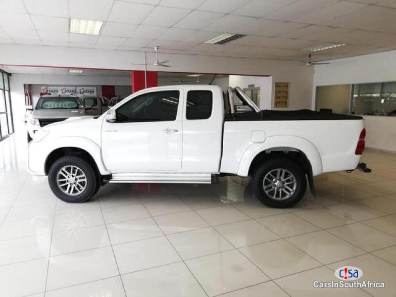Toyota Hilux Manual 2014 in South Africa