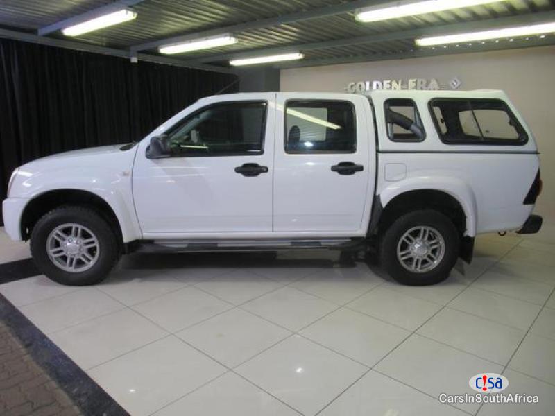 Isuzu KB250 Manual 2008 - image 2