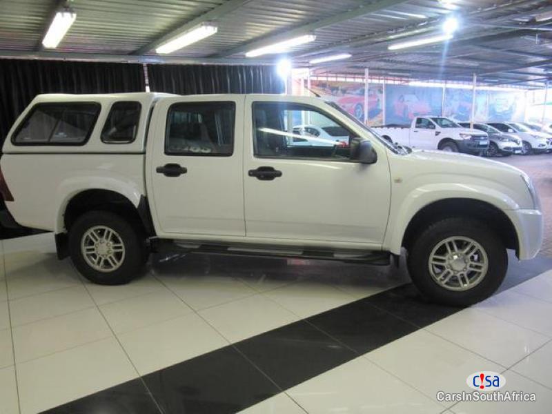 Isuzu KB250 Manual 2008 - image 4