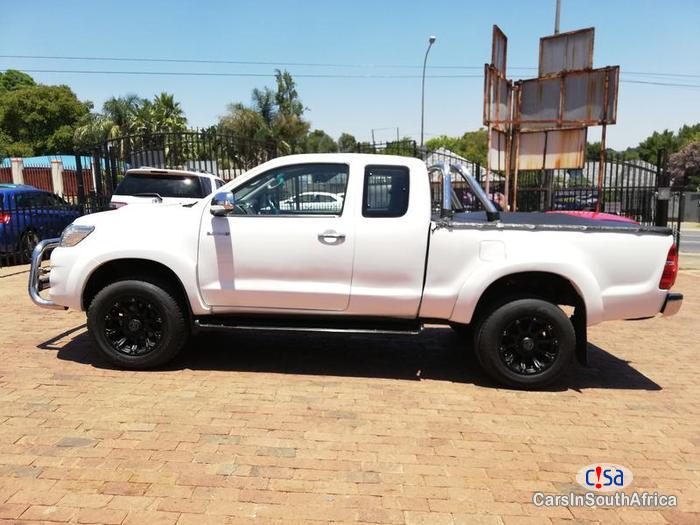 Toyota Hilux Manual 2014 in Northern Cape