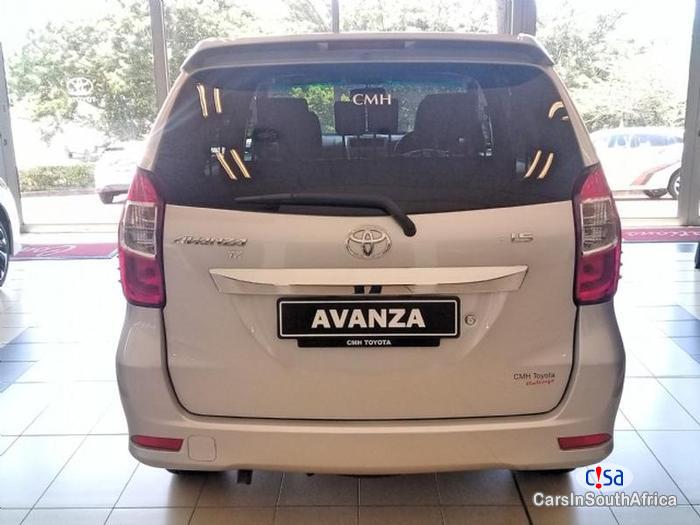 Toyota Avanza Manual 2017 - image 2