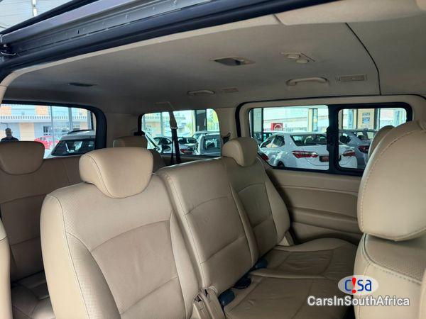 Hyundai H-1 2.5 CRDi VTG Wagon Auto Automatic 2011 - image 4
