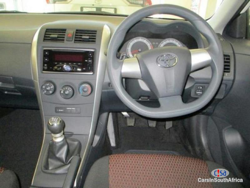 Toyota Corolla 1.5 Manual 2016 - image 4