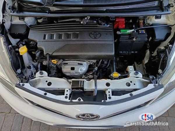 Toyota Yaris 1.3 Manual 2014 - image 2