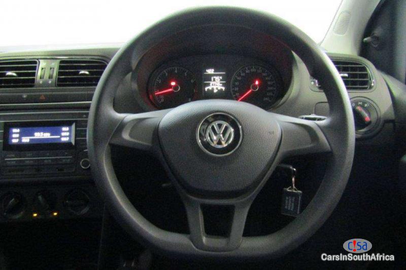 Volkswagen Polo 1.6 Automatic 2017 - image 6