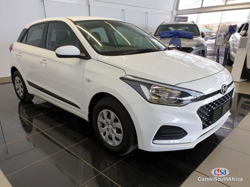 Pictures of Hyundai i20 1.2 Motion Automatic 2017