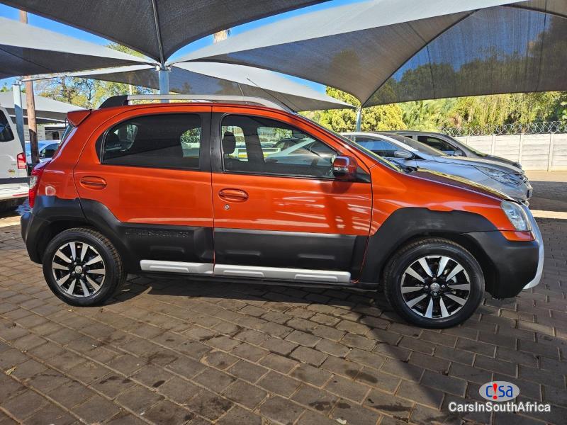 Toyota Etios ETIOS CROSS 1.5xs { 0817687830 } Manual 2015 - image 3