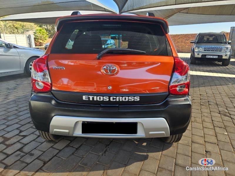 Toyota Etios ETIOS CROSS 1.5xs { 0817687830 } Manual 2015 - image 9
