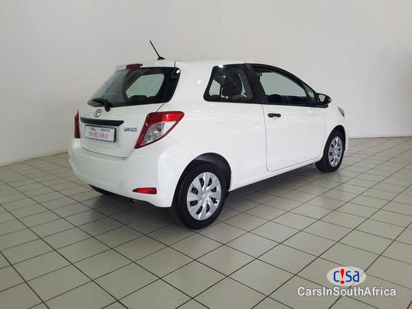 Toyota Yaris Manual 2016 - image 4