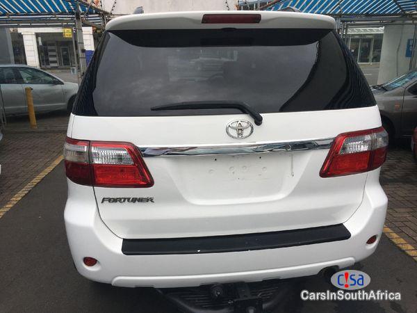 Toyota Fortuner 3.0 Manual 2014 - image 2