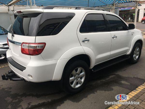 Toyota Fortuner 3.0 Manual 2014 - image 3