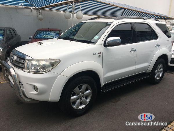 Toyota Fortuner 3.0 Manual 2014 - image 4