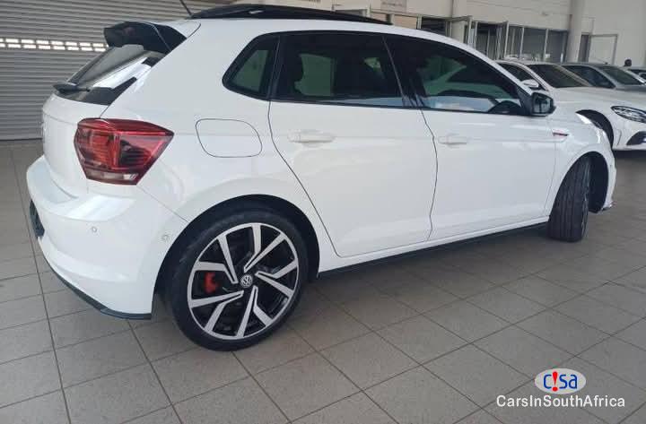 Volkswagen Polo 2.0 Automatic 2019 - image 3