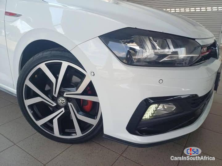 Volkswagen Polo 2.0 Automatic 2019 - image 4