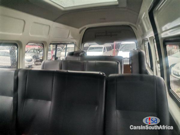 Toyota Quantum 2.5 D-4D Sesfikile 16-Seat Manual 2021 - image 2