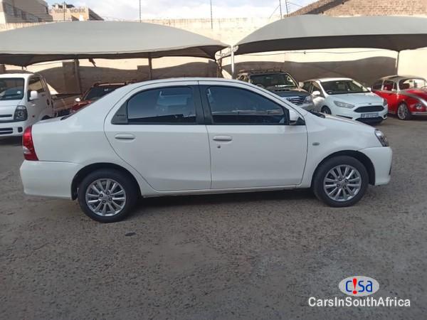 Toyota Etios 1.5 XS 5d-r Manual 2017 - image 3