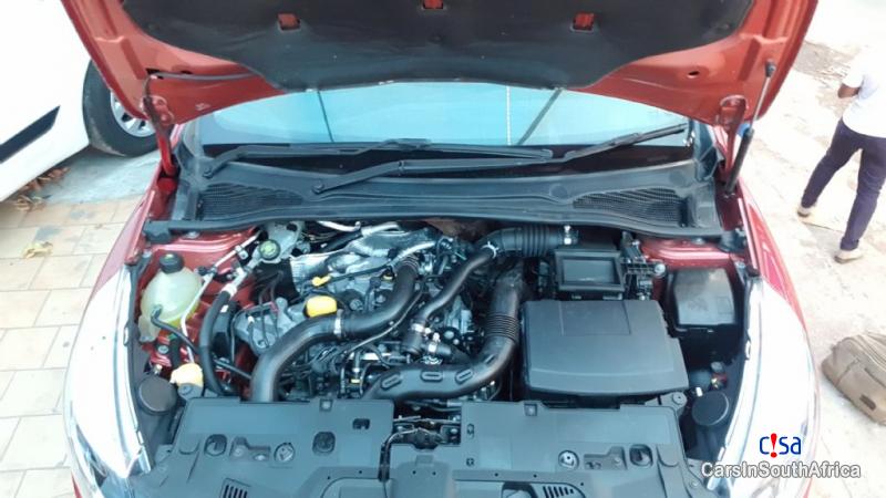 Renault Clio Manual 2013 - image 7