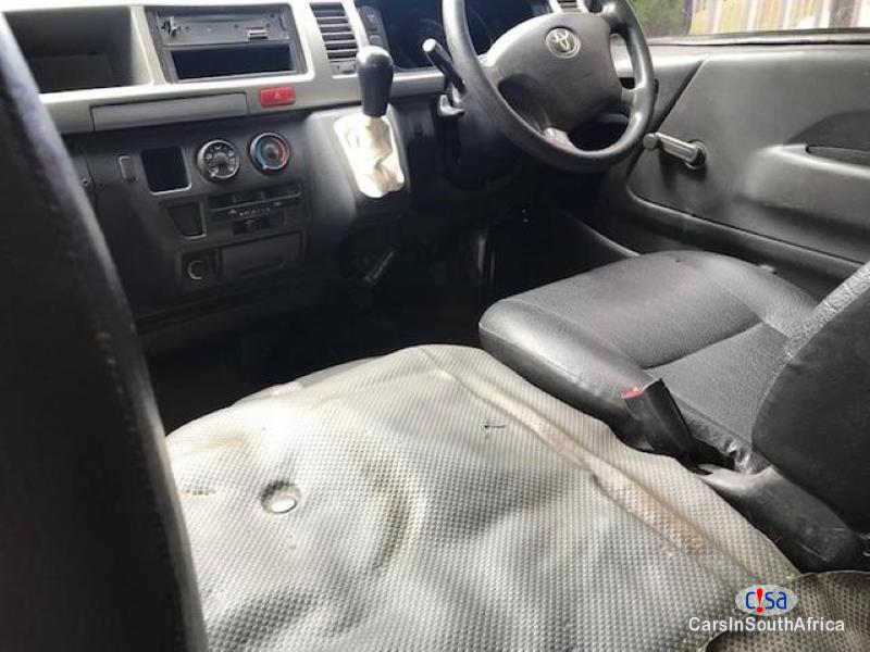 Toyota Quantum 2.7 Manual 2013 - image 5
