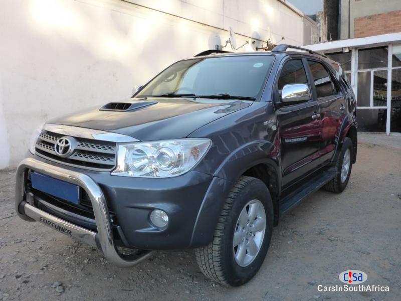 Toyota Fortuner Manual 2011