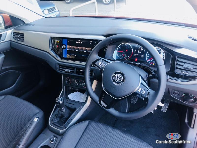 Volkswagen Polo Manual 2018 - image 6